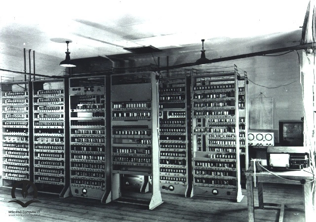 کامپیوتر EDSAC